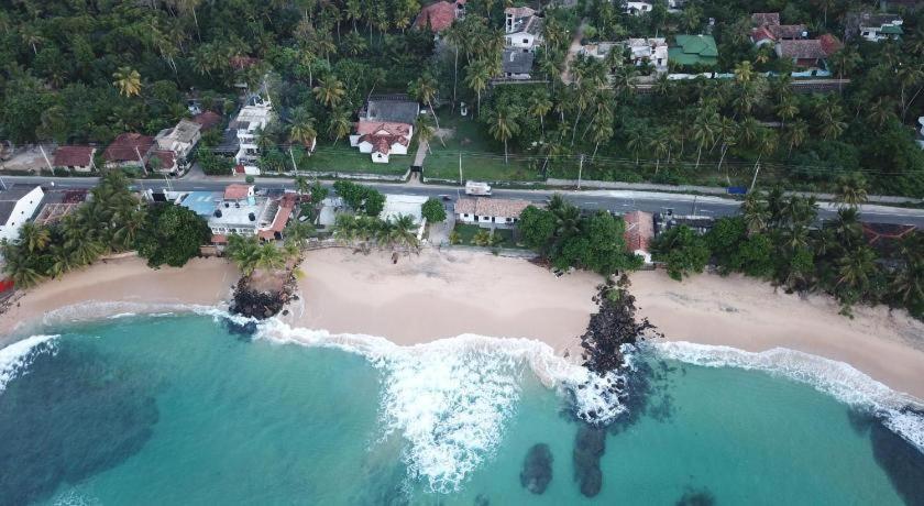 Mihiripenna Villa Sea Sun Унаватуна Екстериор снимка